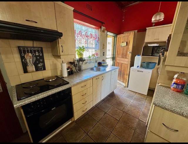 4 BEDROOM HOUSE FOR SALE IN FARRARMERE